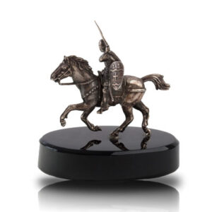 Статуэтка «Рыцарь», камень обсидиан