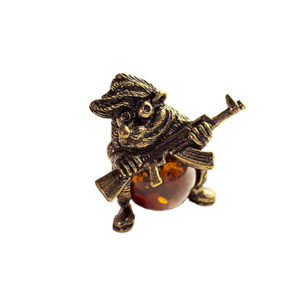 Сувенир «Еж с АК-47» янтарь Литье бронза