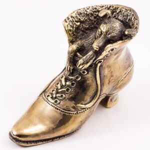 Фигурка «Ботинок с собачкой», бронза