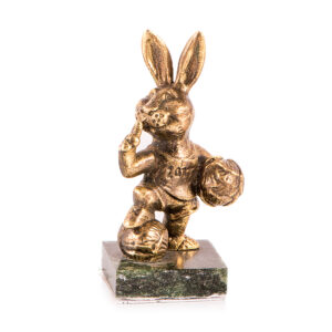 Фигурка «Заяц Футболист» Драгоценный камень змеевик Литье бронза