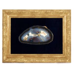 часы картина из камня Муха