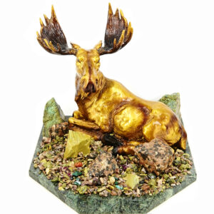 Композиция из камня «Лось» Драгоценный камень змеевик