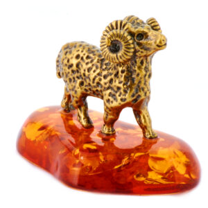 Новогодний подарок «Баран» янтарь Литье бронза