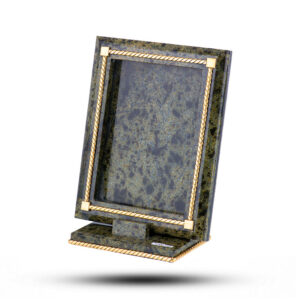 Рамка под фото из змеевика Златоуст