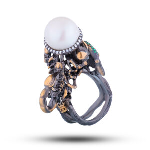 Кольцо «Скорпион», жемчуг, фианит