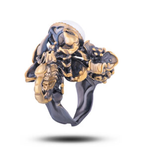 Кольцо «Скорпион», жемчуг, шпинель, фианит