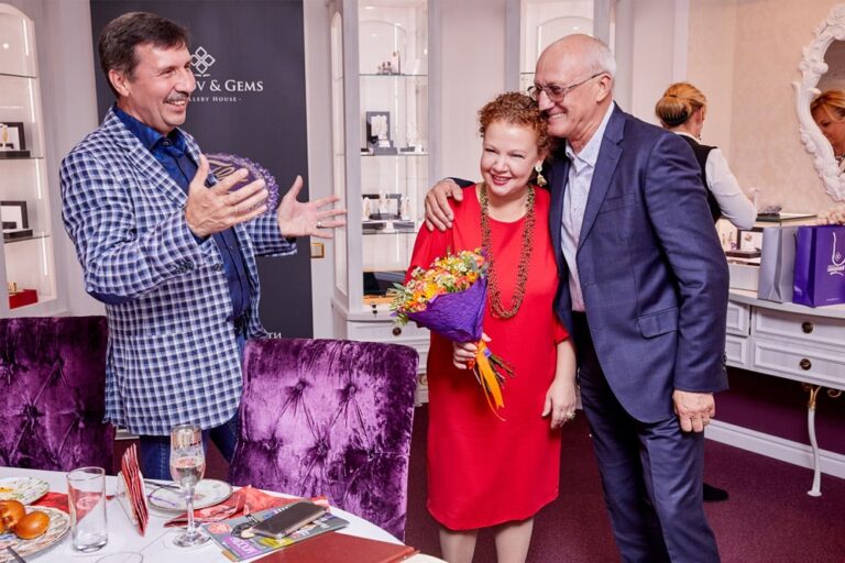 Татьяна Абрамова и Юрий Беляев в «Галерее самоцветов»