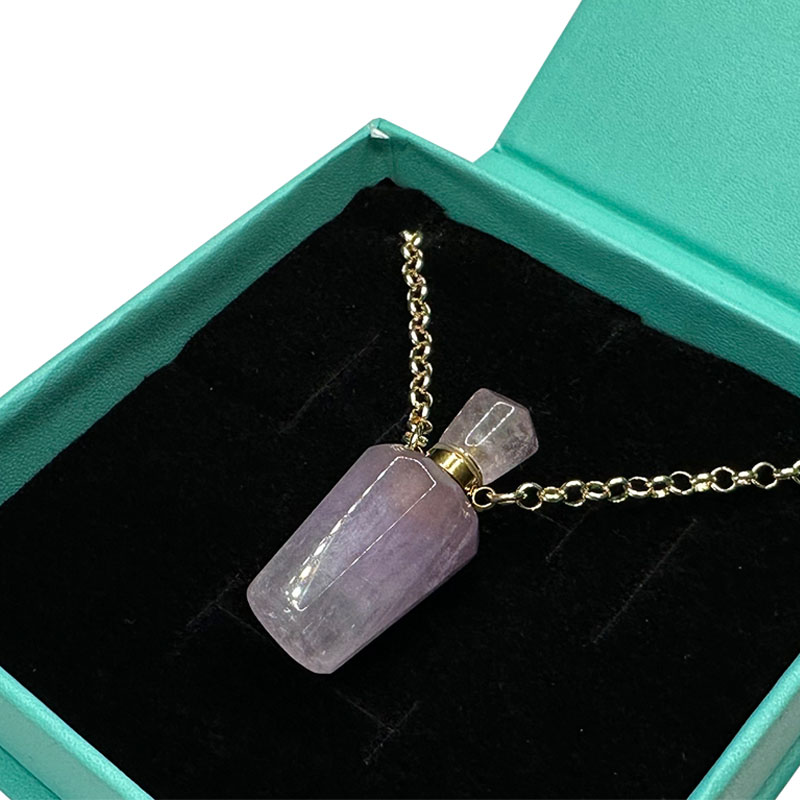 Парфюмерный флакон, аметист, граненый в бирюзовом футляре