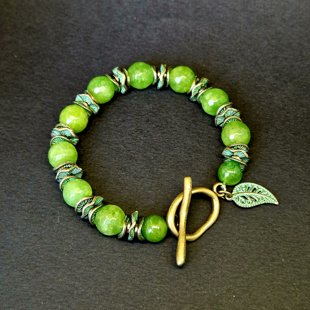 Браслет "Лес", камень оливин, латунь платинированная, Арт. АП-14982