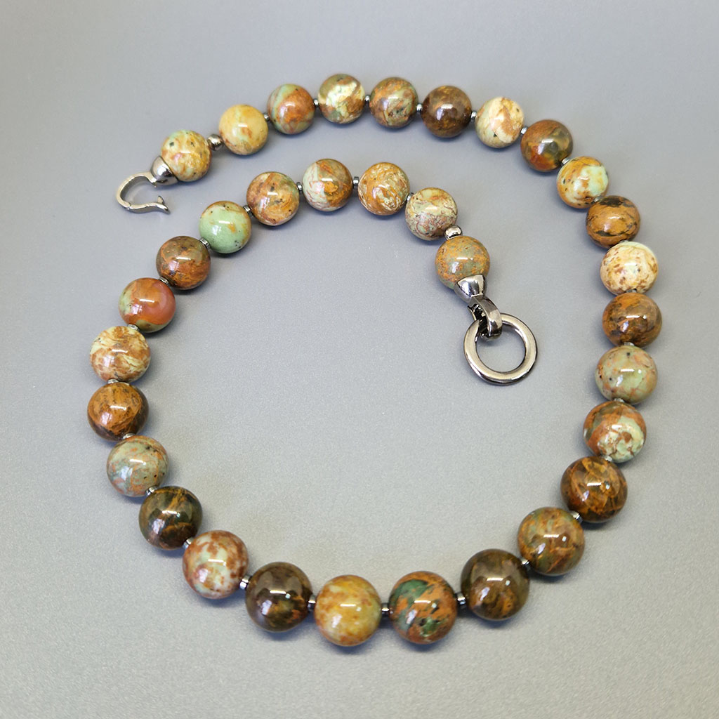 Колье Аида-9878, камни яшма, гематит, 45 см