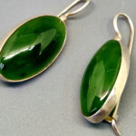 Серьги ГРП-1376, камень кефрит байкал