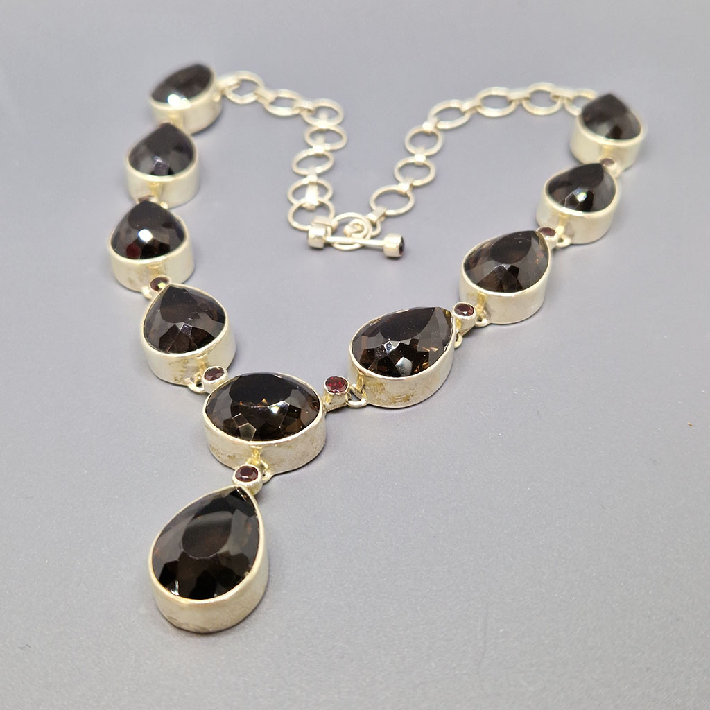 Колье НГР-12053, камни раухтопаз, гранат, 45 см