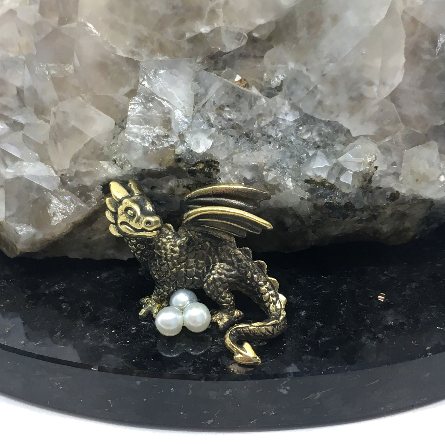 Статуэтка из камней кварц, жемчуг, мрамор, Арт. КЛ-2294