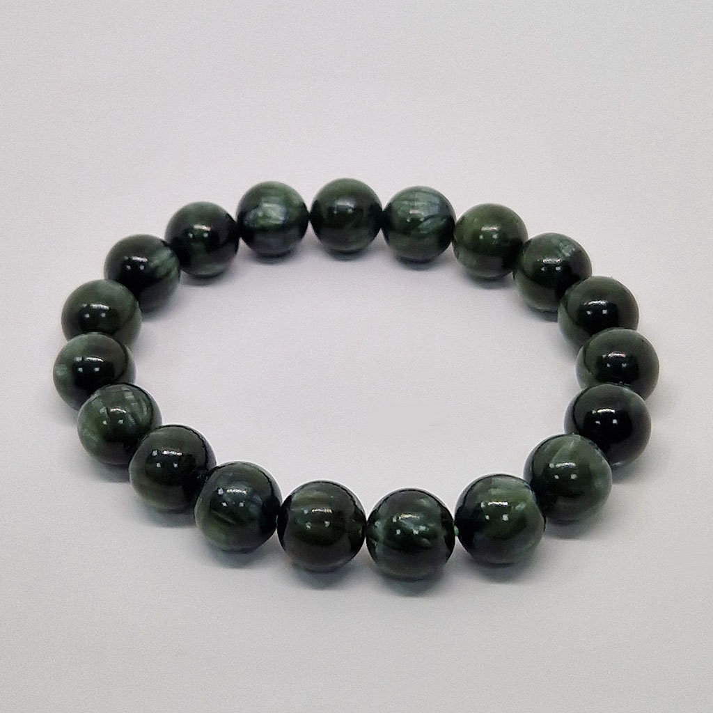 Браслет на резинке из камня клинохлор, Арт. НГ-13889